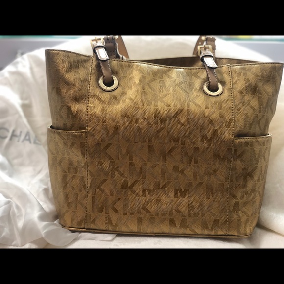 🔴SOLD🔴 Michael Kors Jet Set Travel Tote Bag - Picture 2 of 7